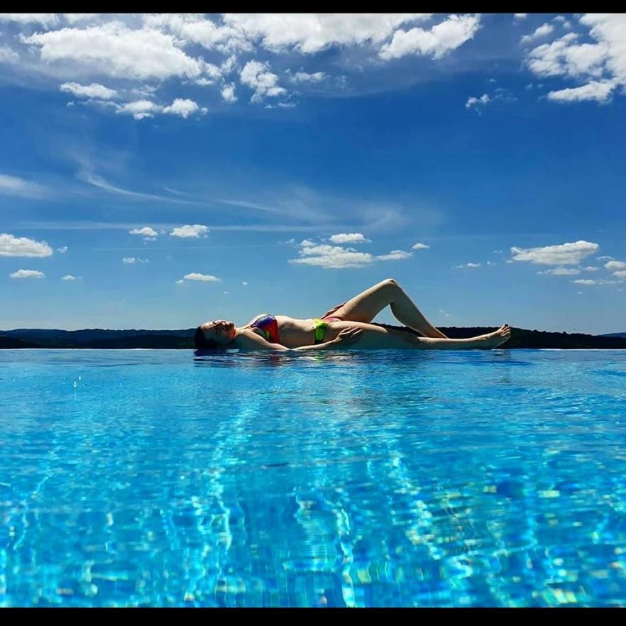 Home Andrea With Infinity Salty Pool Roč Exterior foto