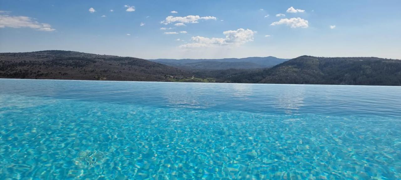 Home Andrea With Infinity Salty Pool Roč Exterior foto