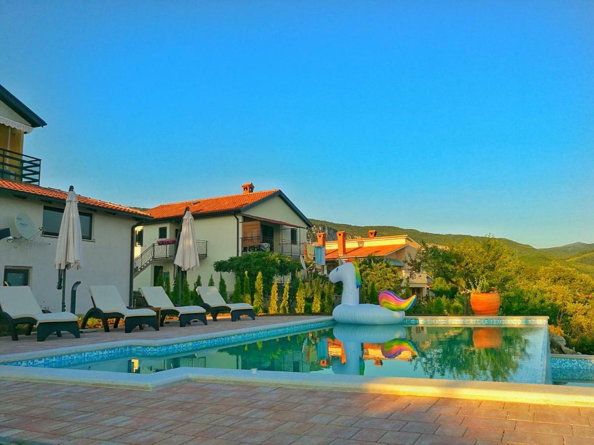 Home Andrea With Infinity Salty Pool Roč Exterior foto